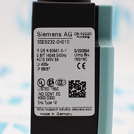 3SE5232-0HE10 Выключатель позиционный Siemens