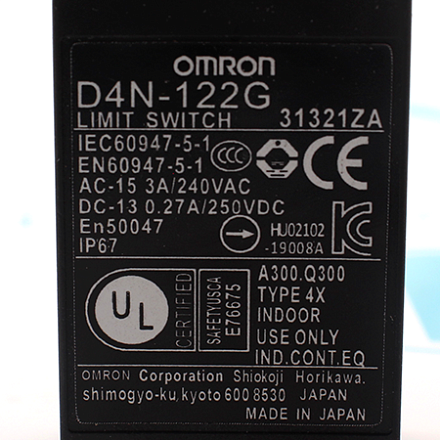 D4N-122G Выключатель концевой Omron