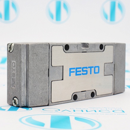 J-5-1/8-B Распределитель с пневматическим управлением Festo
