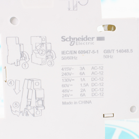 A9A26927 Контакт состояния Schneider Electric