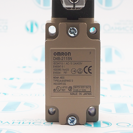 D4B-2115N Выключатель концевой Omron