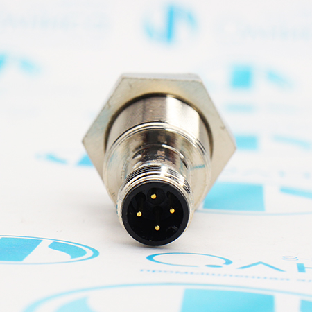 E2B-M18KN16-M1-C1 Датчик индуктивный Omron (б/у)