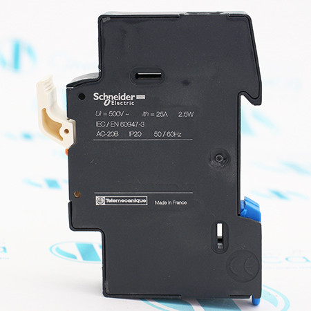 DF81V Разъединитель-предохранитель Schneider Electric