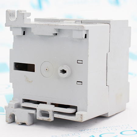 100-M09N*3 Контактор Allen-Bradley (б/у)