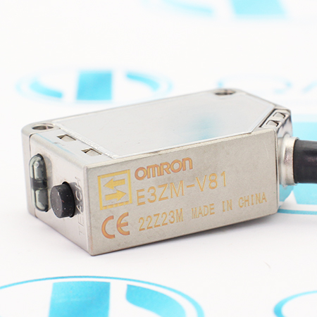 E3ZM-V81 Датчик контрастной метки Omron