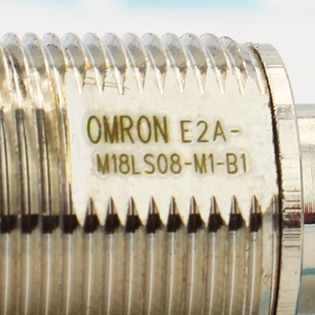 E2A-M18LS08-M1-B1 Датчик индуктивный Omron (на запчасти)