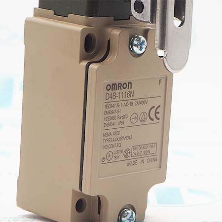 D4B-1116N Выключатель концевой Omron