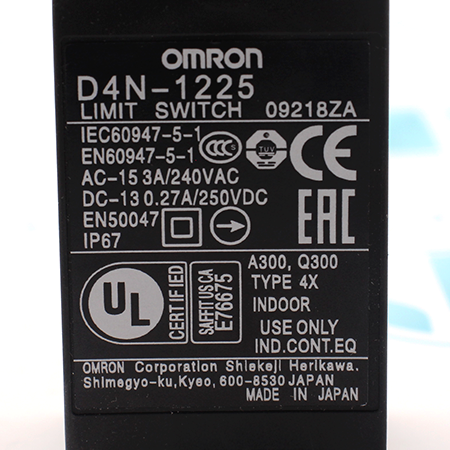 D4N-1225 Выключатель концевой Omron