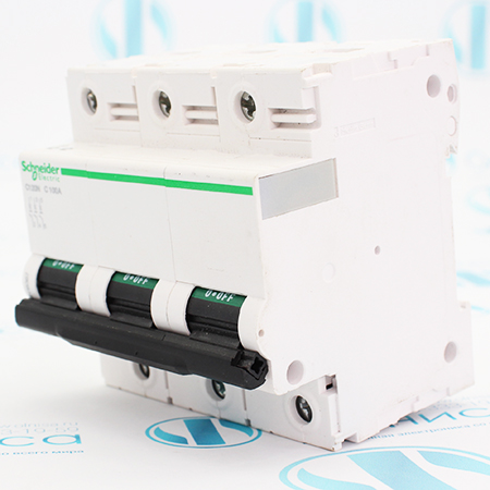 A9N18367 Выключатель автоматический Schneider Electric