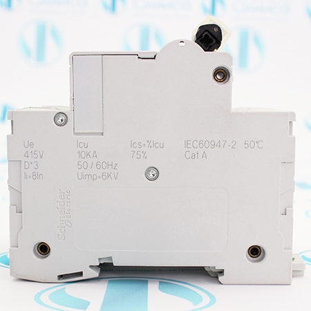 A9N18363 Выключатель автоматический Schneider Electric