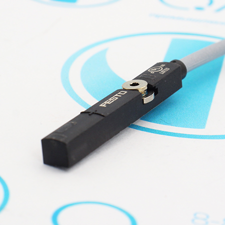 SME-8M-DO-24V-K-7,5-OE Датчик положения Festo