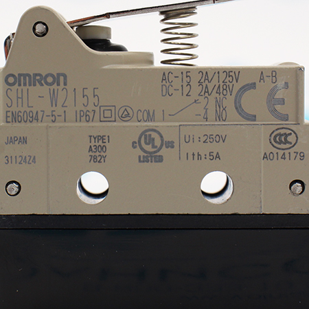 SHL-W2155 Выключатель концевой Omron