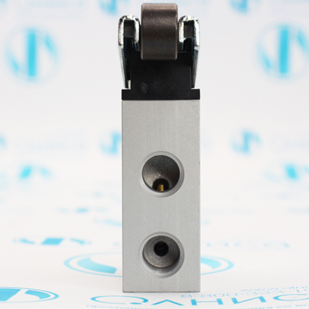 RS-3-1/8 Распределитель с роликовым рычагом Festo