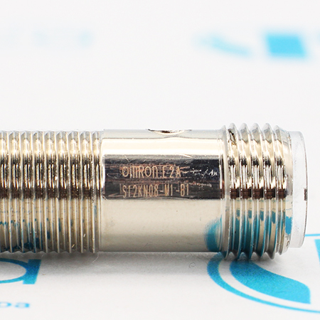 E2A-S12KN08-M1-B1 OMS Датчик индуктивный Omron