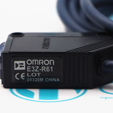 E3Z-R61 2M Датчик оптический Omron