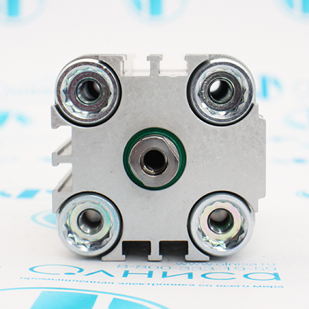 ADVU-32-30-P-A Пневмоцилиндр компактный Festo