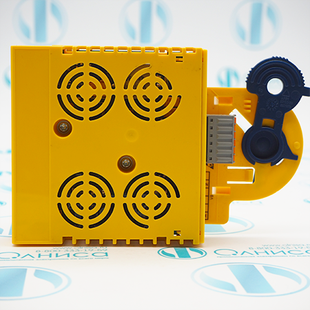 E94AYAB Модуль безопасности Lenze (б/у)