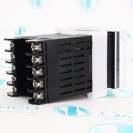 E5CSV-R1T-500 100-240AC Регулятор температуры Omron (с хранения)