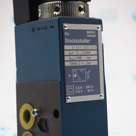 811160014 Датчик давления Bosch