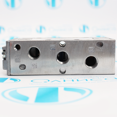 VL-5-1/8-B Распределитель с пневматическим управлением Festo