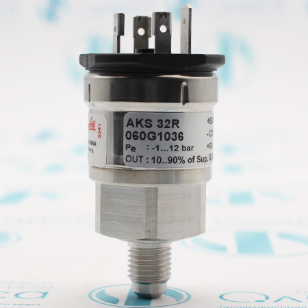 AKS 32R 060G1036 Преобразователь давления Danfoss