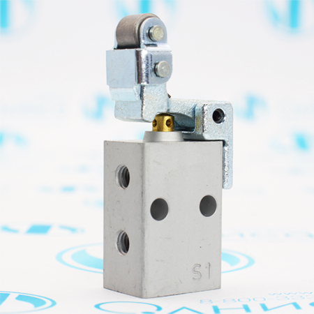 L-3-M5 Распределитель с роликовым рычагом Festo