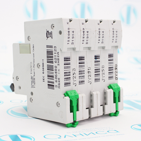 EZ9F14425 Выключатель автоматический Schneider Electric