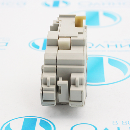 1SDA066317R1 Реле отключения ABB