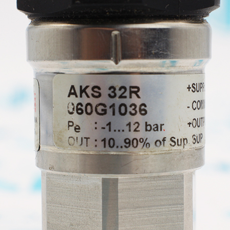 AKS32R 060G1036 Датчик давления Danfoss