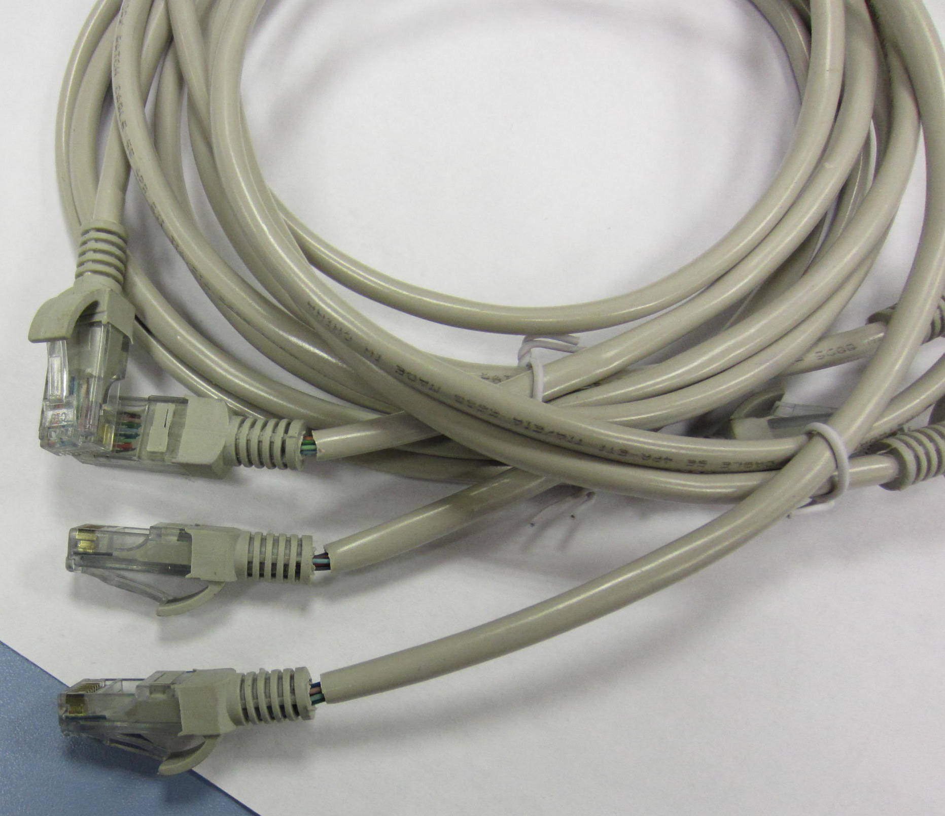 Патчкорд  RJ45 1m белый